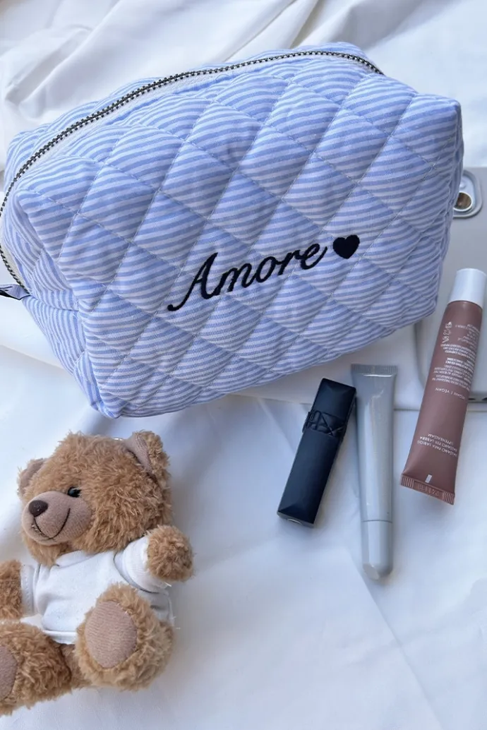 Donna Subdued Beauty case Amore