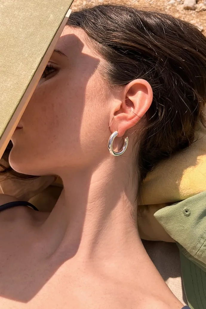 Donna Subdued Orecchini a cerchio spessi