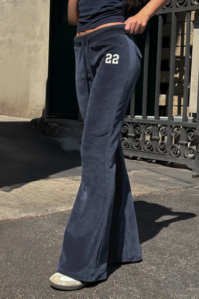 Donna Subdued Pantaloni flare 23