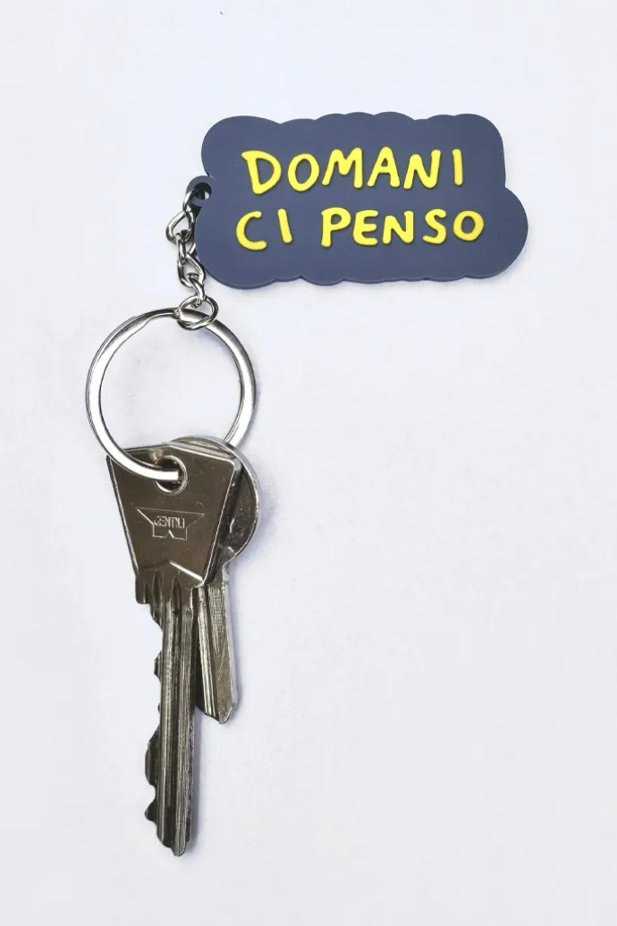Donna Subdued Portachiave Domani ci penso