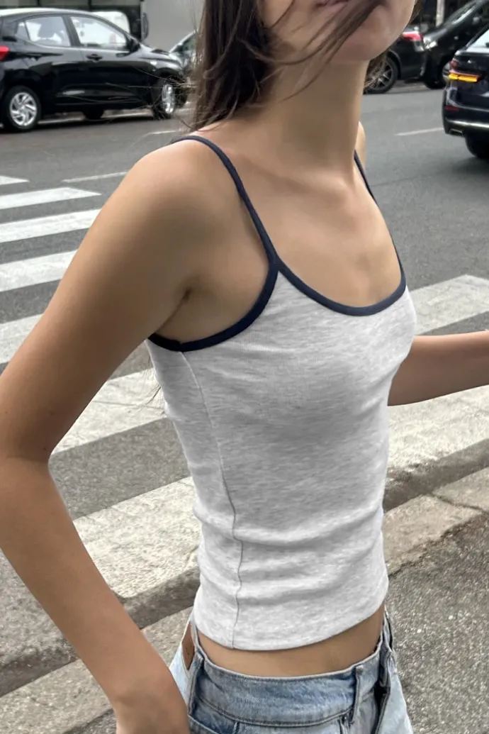 Donna Subdued Top scollo rotondo