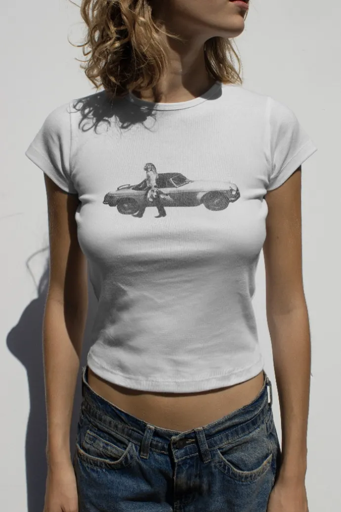 Donna Subdued T-shirt Car girl