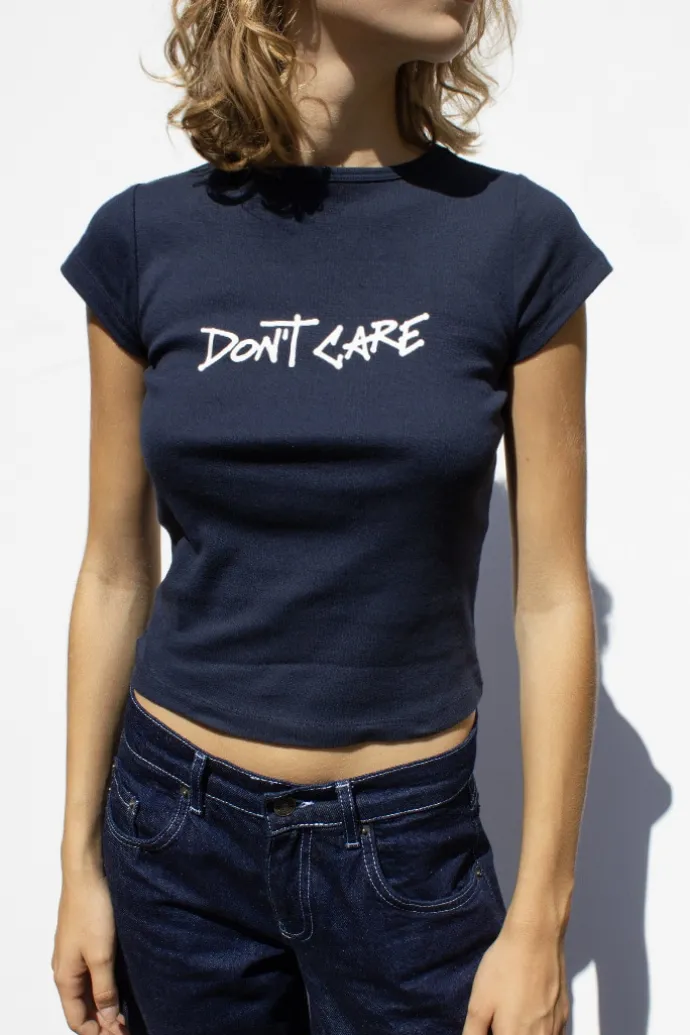 Donna Subdued T-shirt Don't Care