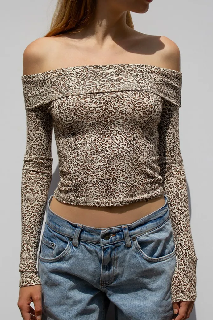Donna Subdued T-shirt off shoulders